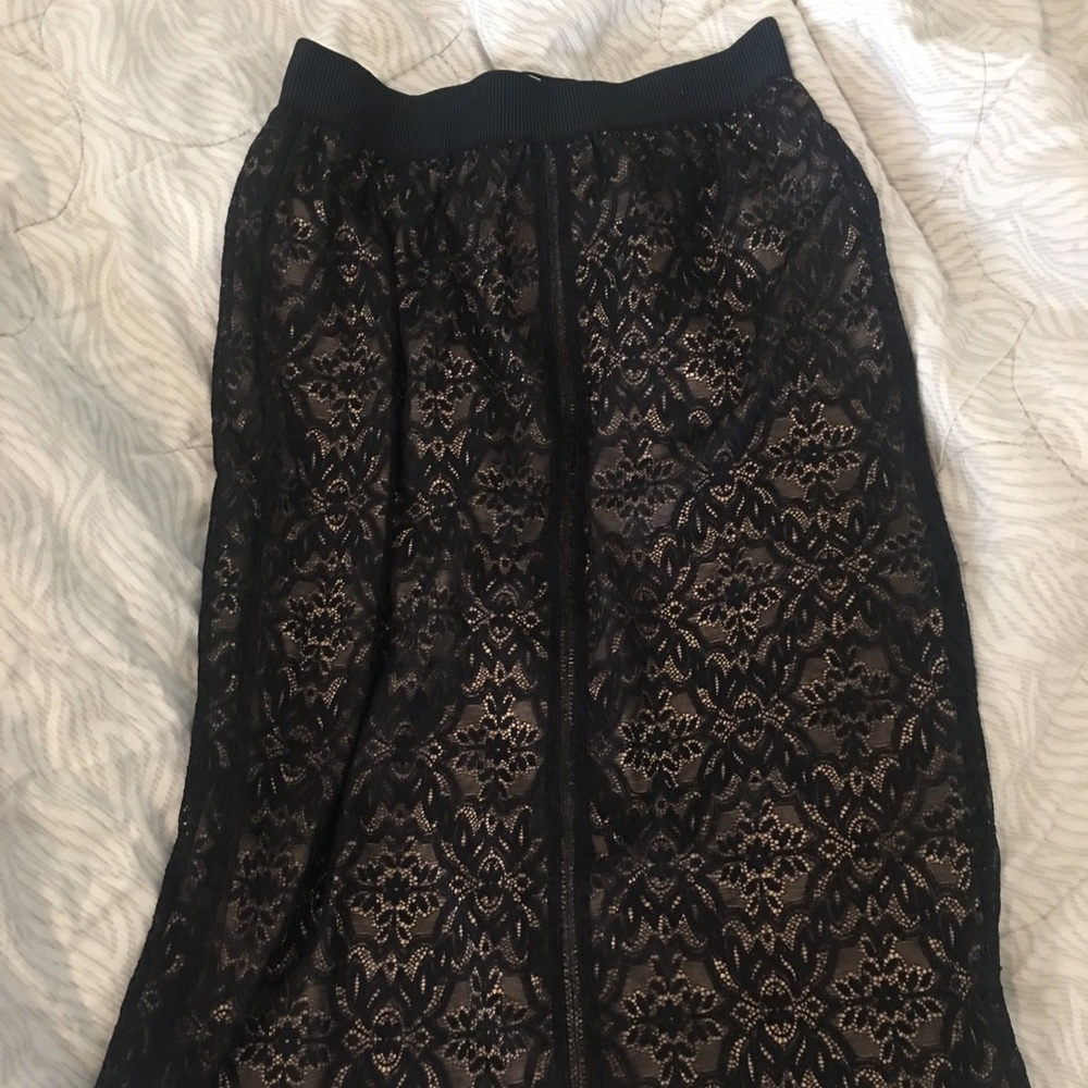 Arizitia Black Lace Midi Skirt